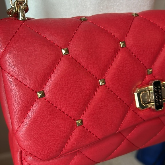 Badgley Mischka Red Quilted Shoulder Bag Clutch Gold Chain Studs Vegan Leather - Picture 4 of 10